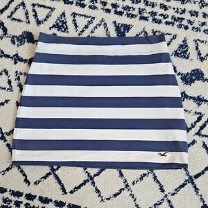 Sz M Hollister Navy and White Striped Mini Skirt
